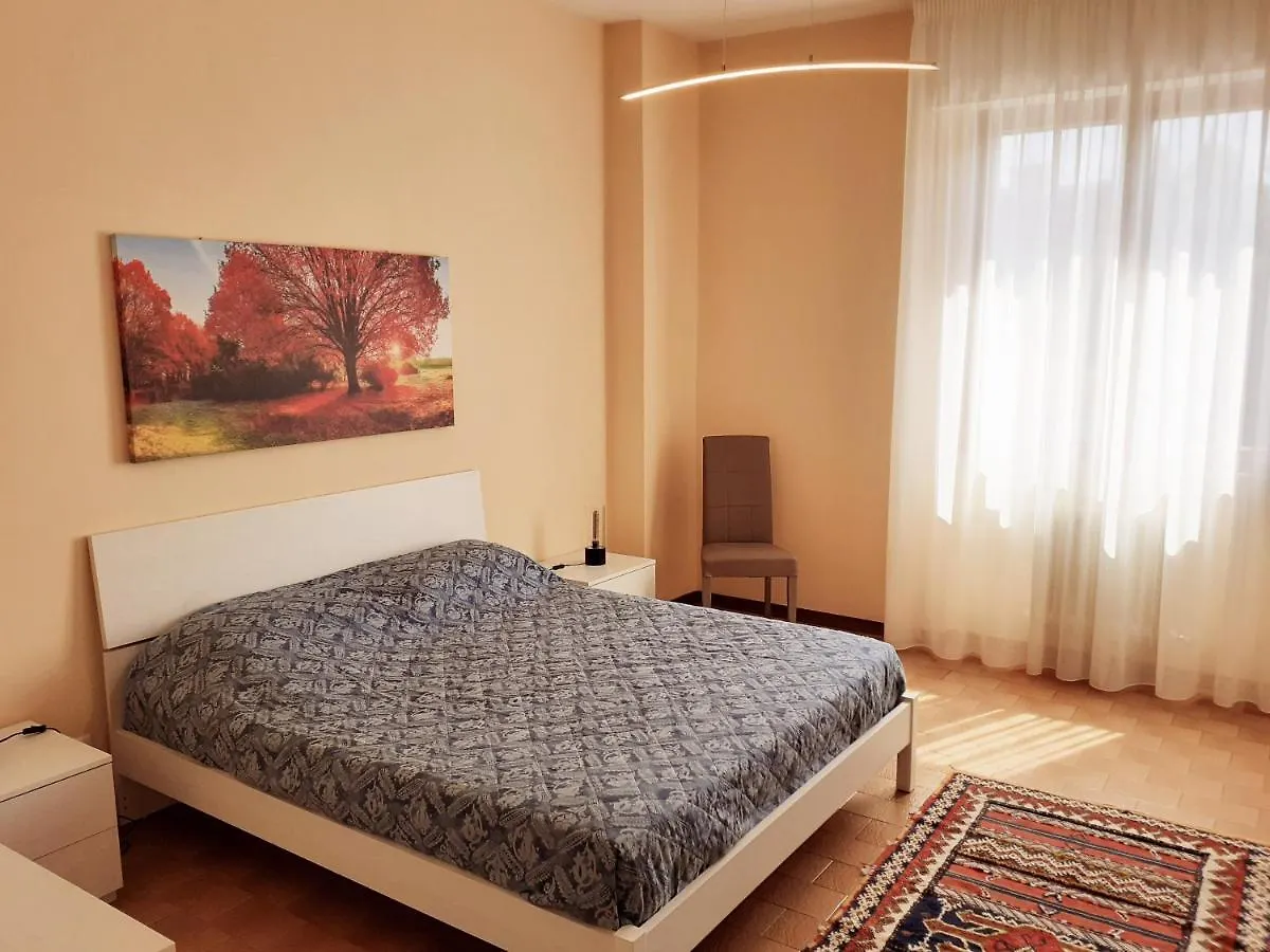 Apartment Appartamento Gelsomino Lucca Italien